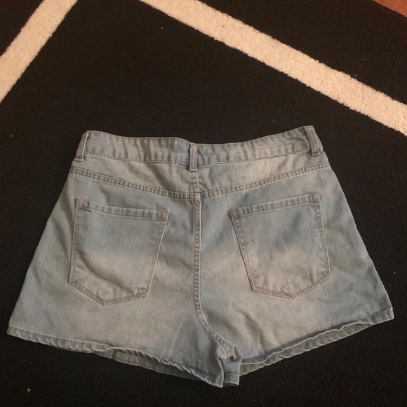 Denim Boyfriend Shorts - Picture 2 of 2